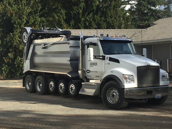 Expert Enumclaw residential asphalt paving in WA near 98022